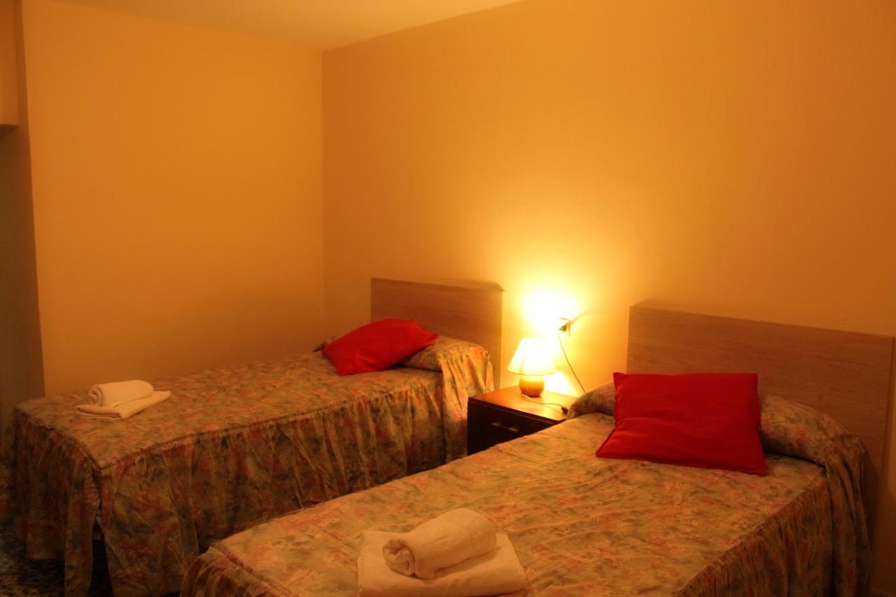 Apartaments Turístics Vilaró Llorts Exterior foto